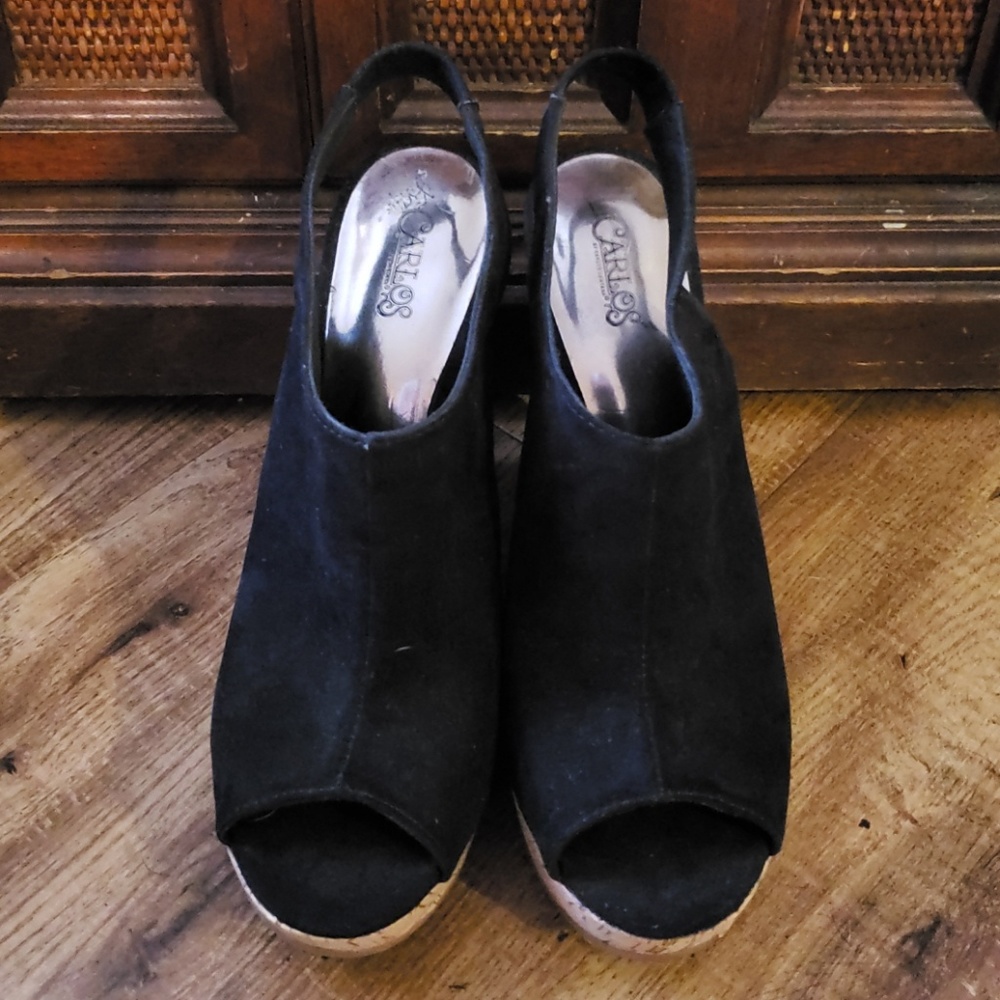Black wedges